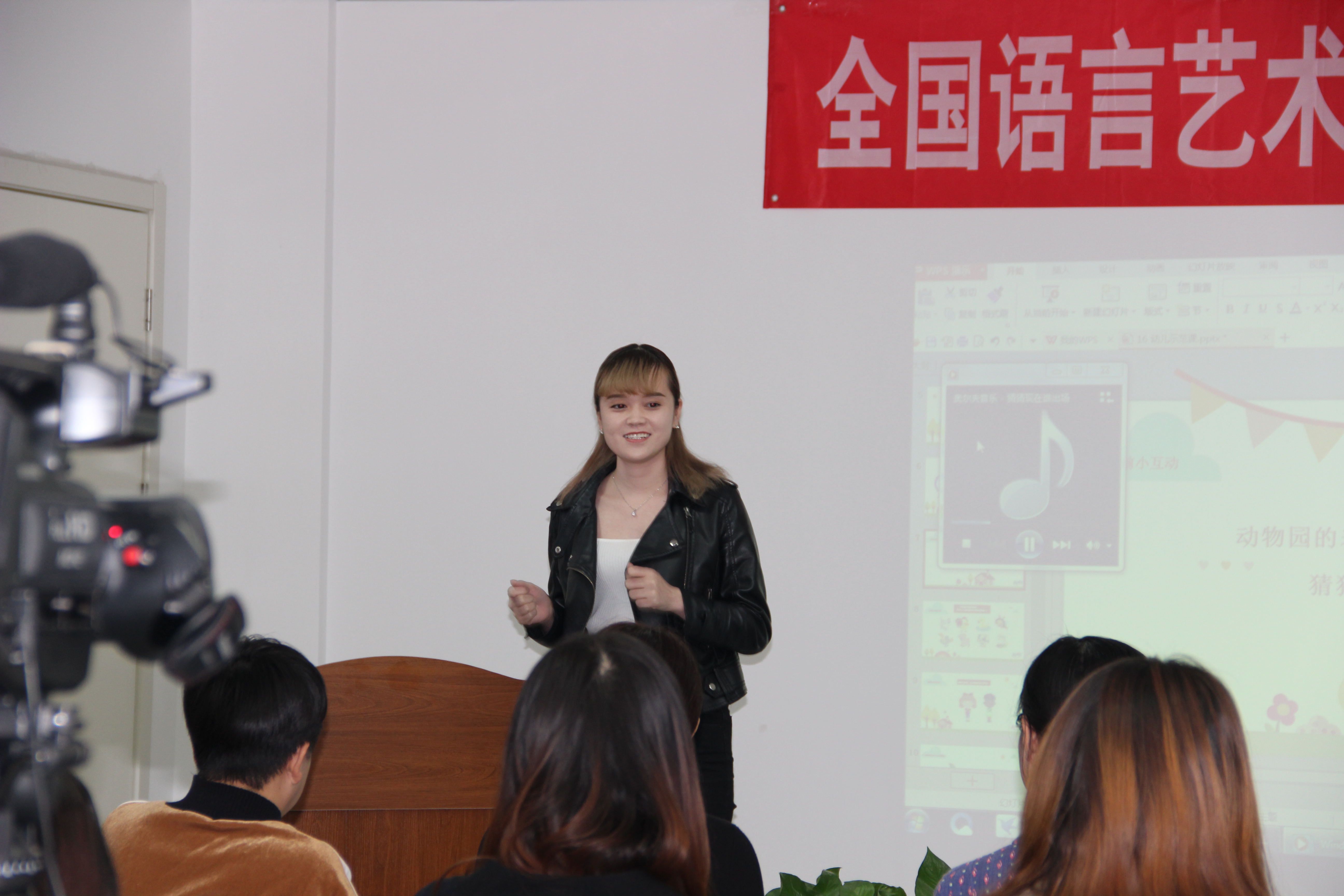 新声线语言艺术授课现场