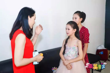 最美童声，绚烂释放，新声线与你走过语言艺术的夏天.jpg